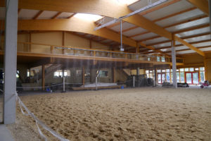 Reitplatz mit Beregnungsanlage