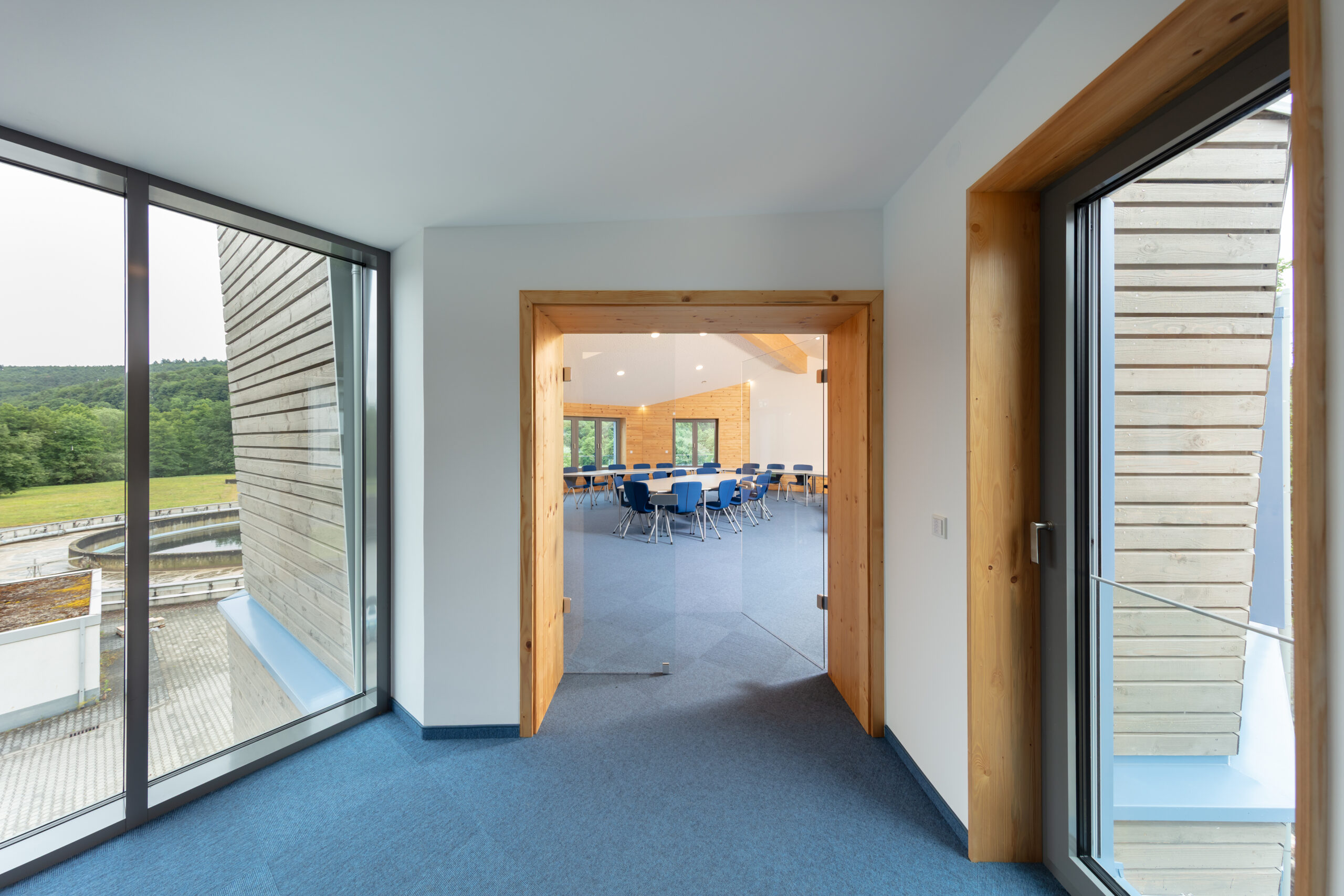 Durchgang und Durchblicke DG